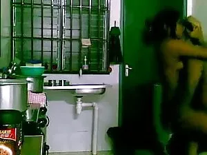 प्यारा गोरा सवारी Di ...