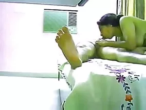 2 ब्रुनेट्स द्वारा ग ...