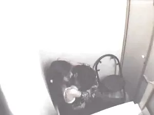 भीम जवान लड़की को मू ...