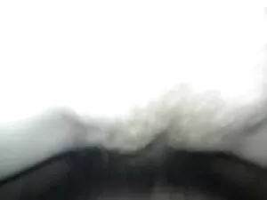 विनम्र गोरा प्रेमिका ...