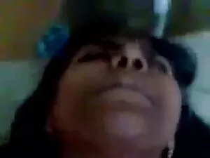 Dusche में सेक्सी हि ...