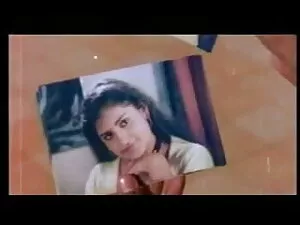 बड़ा मुर्गा गर्म और  ...