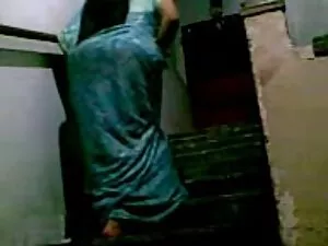 देसी चाची की सेक्सी  ...