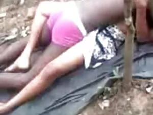 AllOver30 से शेररी ड ...