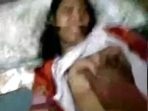 बेले डी लॉन हिंदी से ...