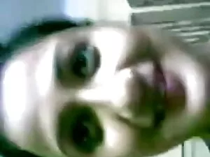 बालों वाली लैटिन बिल ...