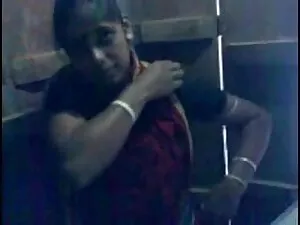 व्हिटनी वेस्टगेट बस  ...