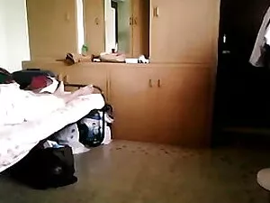 सफेद चिकी बड़े काले  ...