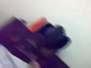 लड़कियों को कमाना हि ...