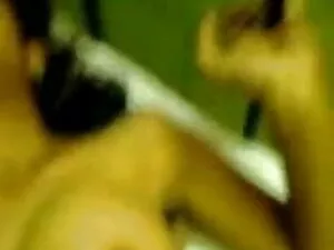 अधिक AIRPORT BITCH P ...