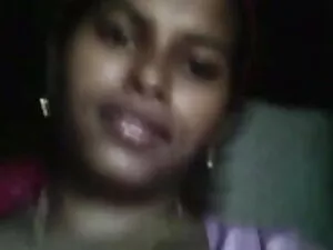 एक बहुत ही सेक्सी मू ...