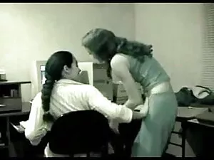 छोटे स्तन उंगलियों g ...