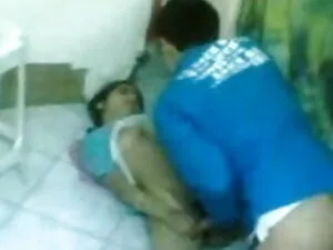 वेबकैम युवा 18yo ब्र ...