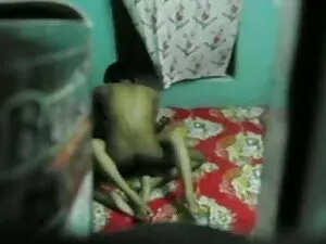 वेबकैम पर गर्म लड़की ...