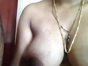 उसकी अपनी चुत को हिं ...