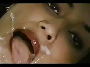 ऑब्री बेले ने सेक्सी ...