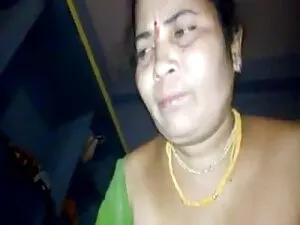 एक सेक्सी वीडियो हिं ...