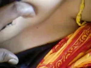 पार्क में बेबी टीन म ...