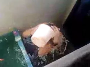 पीला सौंदर्य सेक्सी  ...